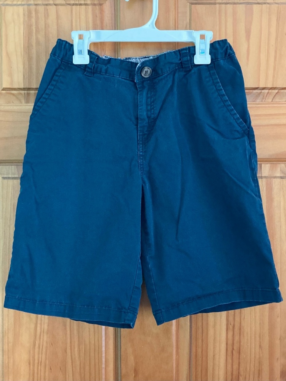 Boy’s size 16 Cat & Jack navy blue shorts with hooks and bar closure